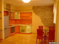 Кухонный гарнитур оранжевый, угловой на заказ