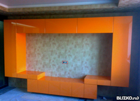 Стенка мебельная для гостиной, апельсиновый цвет на заказ