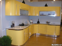 Кухонный гарнитур угловой, цвет: желтый, глянцевый фасад из МДФ на заказ