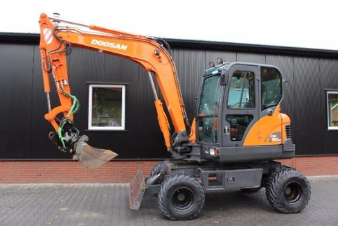 Аренда колесного экскаватора Doosan DX 55W