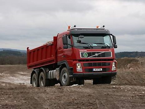 Аренда самосвала VOLVO FM 400