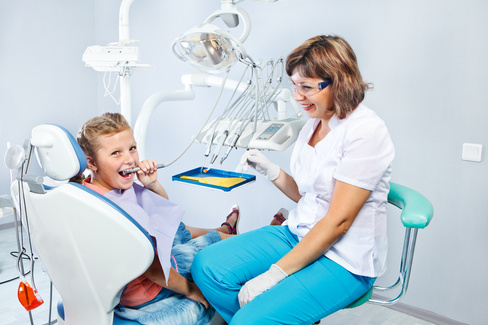 Запечатывание фиссуры зуба герметиком у детей (более 2-х зубов)