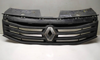 Решетка радиатора Renault Sandero 2009-2014 (УТ000143637) Оригинальный номер 8200925718