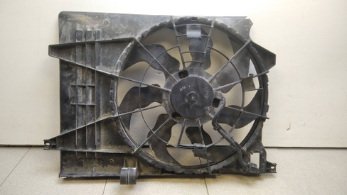 Вентилятор радиатора Hyundai ix35 2010-2015 (УТ000181290) Оригинальный номер 253802Z000
